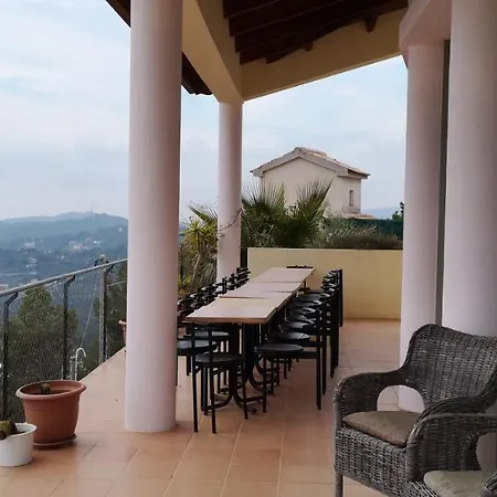 House In Hills With Views To The Sea Holiday home
