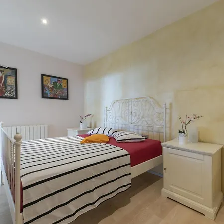 House In Hills With Views To The Sea Holiday home