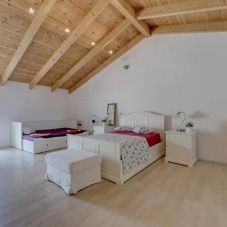 House In Hills With Views To The Sea Holiday home